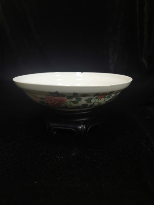 古玩陶瓷粉彩蓋盆拍賣,當前價格4000元