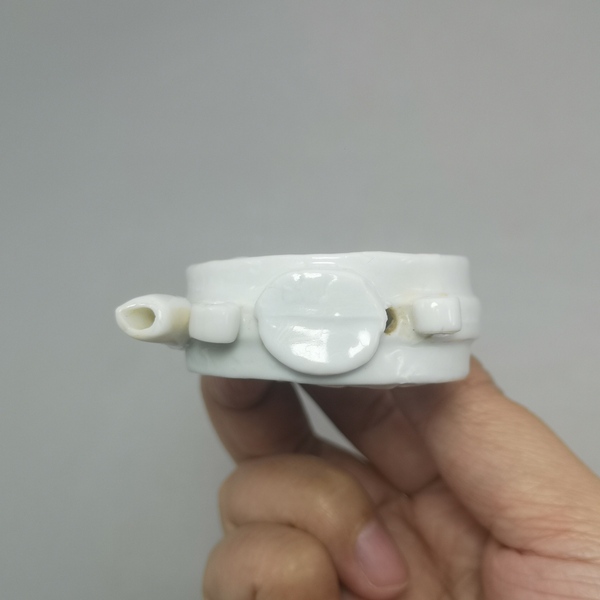 古玩陶瓷清晚菊花紋執壺型水滴 文房用品 硯滴拍賣,當前價格258元