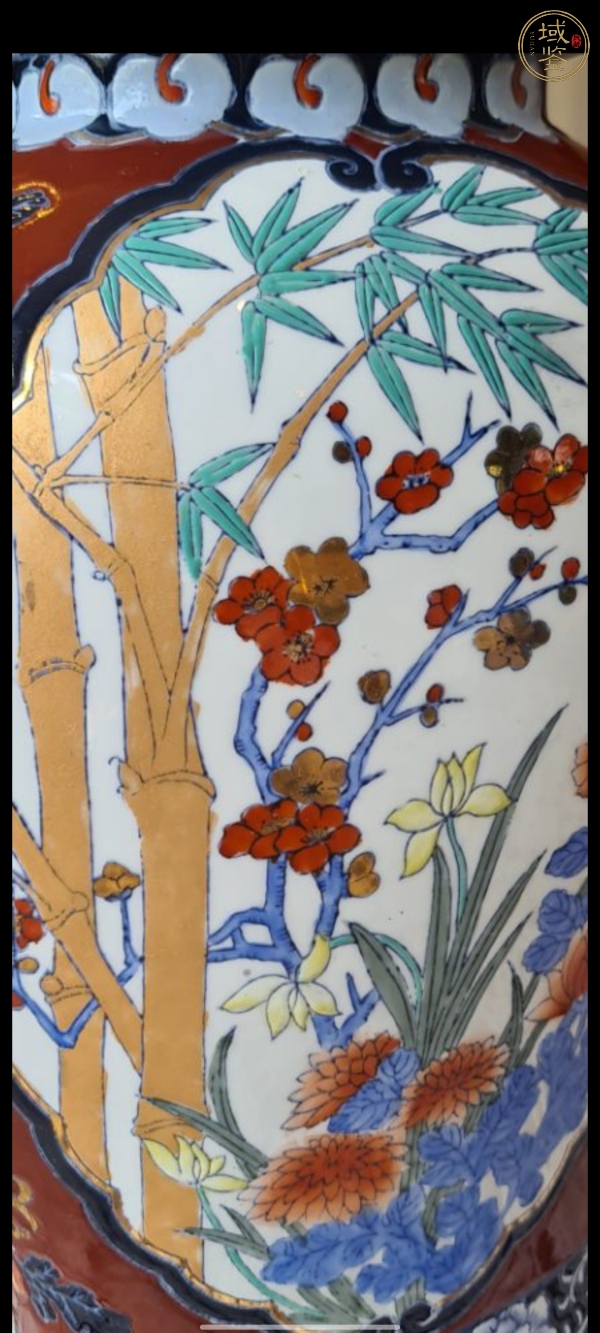 古玩陶瓷八十年代左右青花五彩花卉纹盖瓶真品鉴赏图