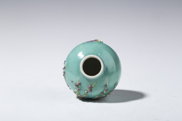 古玩陶瓷民国·松石绿地粉彩梅花纹小盖罐一对拍卖，当前价格2352元