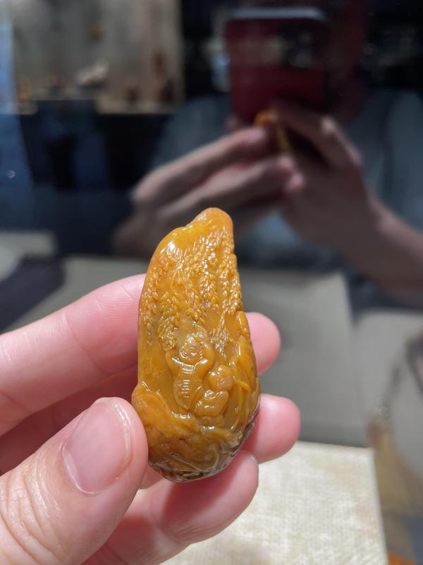 古玩雜項石秀老師作品《禾下乘涼夢》,壽山田黃石拍賣,當前價格100000元
