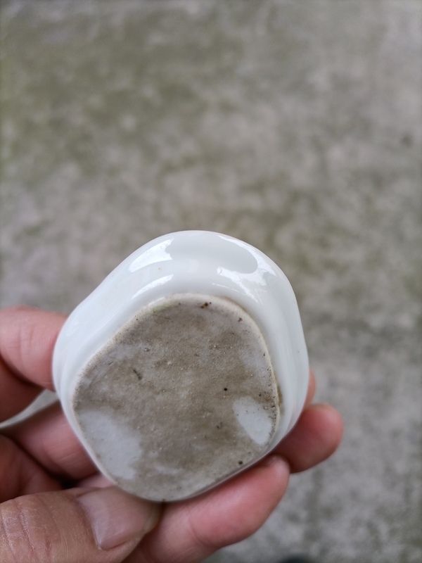 古玩陶瓷綠彩描金竹紋碟拍賣,當前價格300元