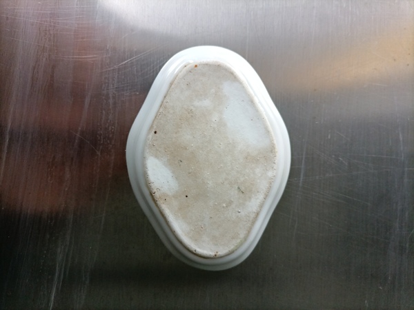 古玩陶瓷綠彩描金竹紋碟拍賣,當前價格300元