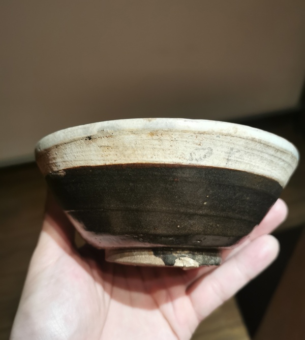 古玩陶瓷元代磁州窯碗拍賣,當前價格1200元