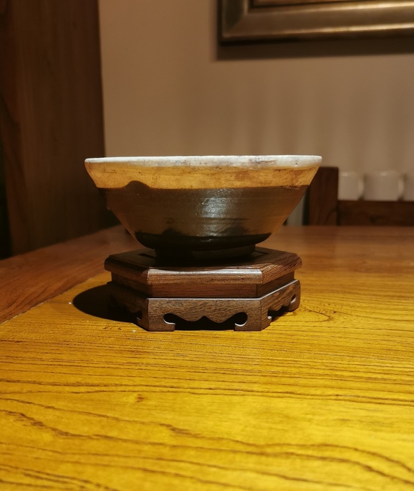 古玩陶瓷元代磁州窯碗拍賣,當前價格1200元
