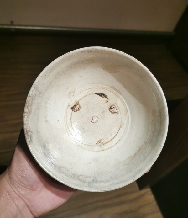 古玩陶瓷元代磁州窯碗拍賣,當前價格1200元
