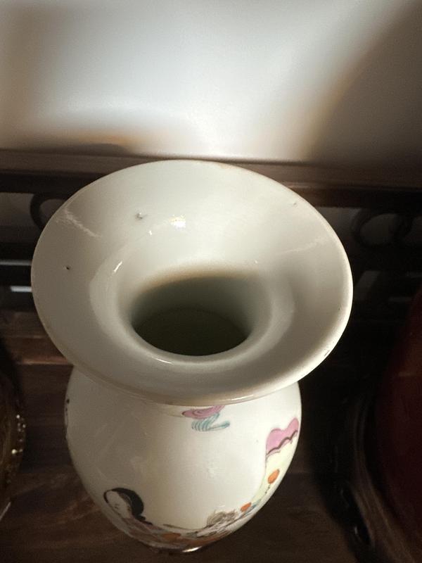 古玩陶瓷晚清人物紋粉彩瓶拍賣,當前價格6580元
