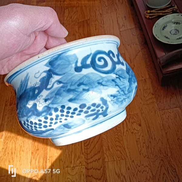 古玩陶瓷順治青花龍紋香爐拍賣,當前價格30000元