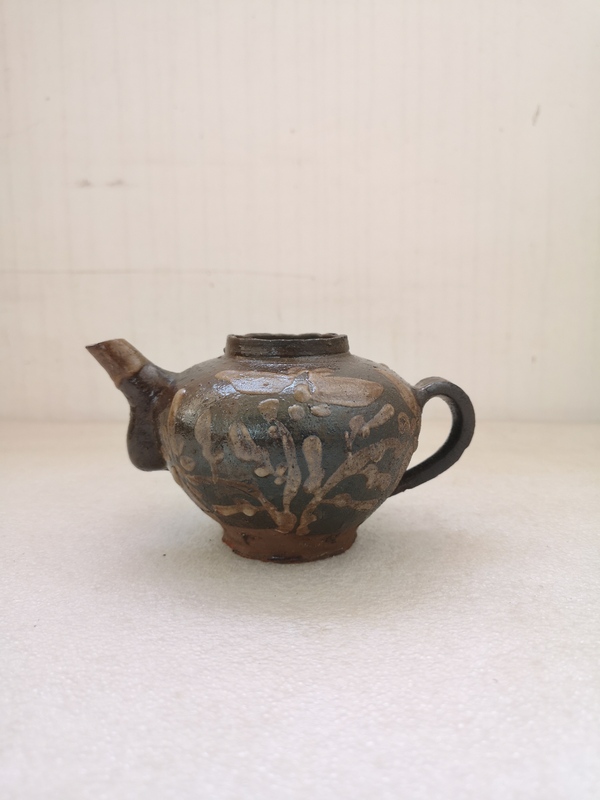 古玩陶瓷清代早期執壺拍賣,當前價格678元