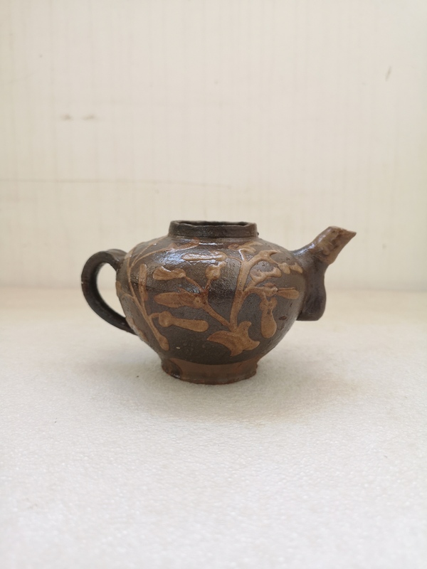 古玩陶瓷清代早期執壺拍賣,當前價格678元