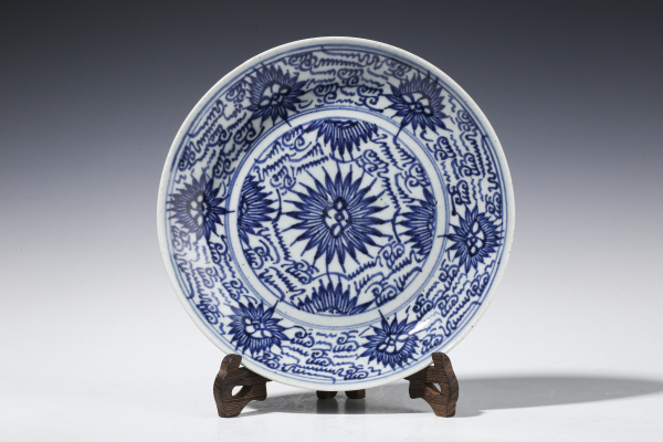 古玩陶瓷清中·青花缠枝太阳花盘拍卖，当前价格1420元