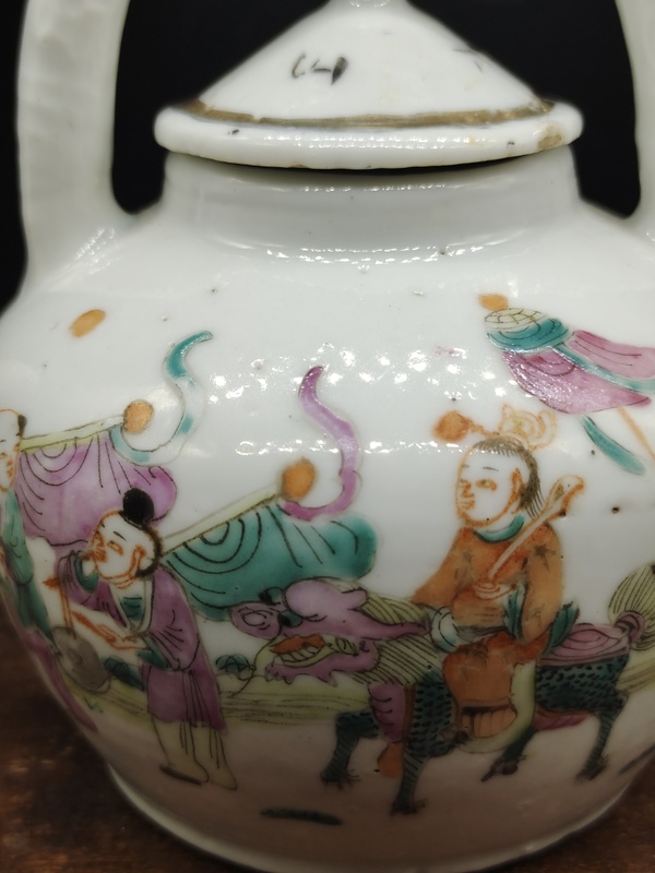 古玩陶瓷清晚粉彩麒麟送子紋提梁壺拍賣,當前價格2280元