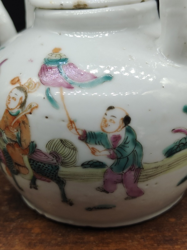 古玩陶瓷清晚粉彩麒麟送子紋提梁壺拍賣,當前價格2280元
