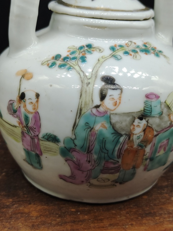 古玩陶瓷清晚粉彩麒麟送子紋提梁壺拍賣,當前價格2280元