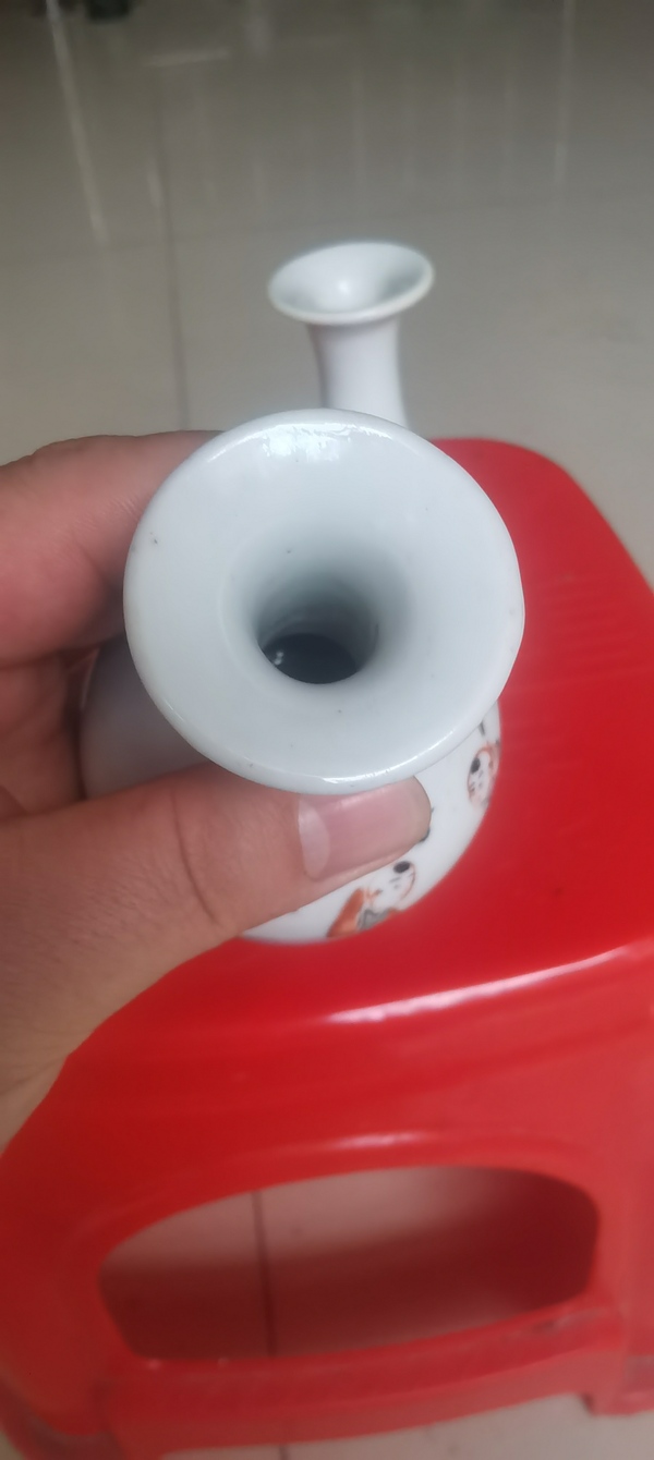 古玩陶瓷人物紋粉彩撇口瓶拍賣,當前價格4800元