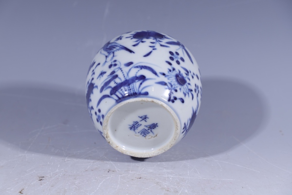 古玩陶瓷晚清·青花花鸟纹水盂拍卖，当前价格2016元
