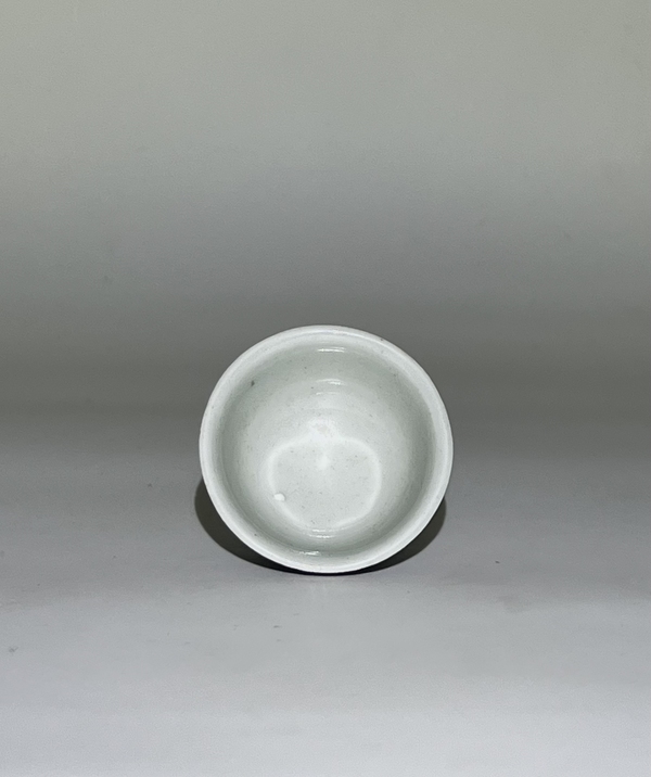 古玩陶瓷乾隆青花夔龍紋壓手杯拍賣,當(dāng)前價(jià)格2500元