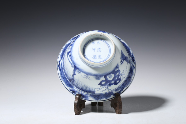 古玩陶瓷清康熙·青花仕女教子图撇口碗拍卖，当前价格26992元