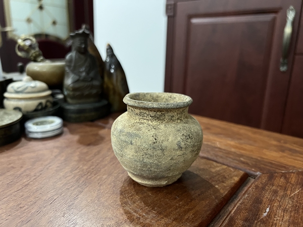 古玩陶瓷宋代水盂拍賣,當前價格199元
