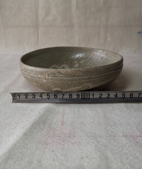古玩陶瓷越窯青瓷弦紋淺碗拍賣,當前價格1380元
