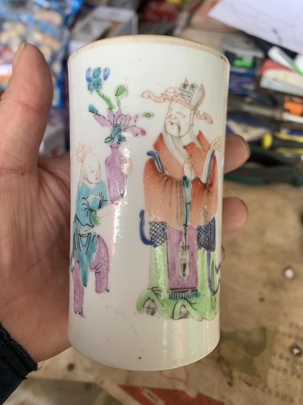 古玩陶瓷人物紋粉彩筆筒拍賣,當前價格8888元