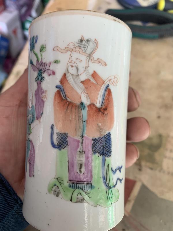 古玩陶瓷人物紋粉彩筆筒拍賣,當前價格8888元