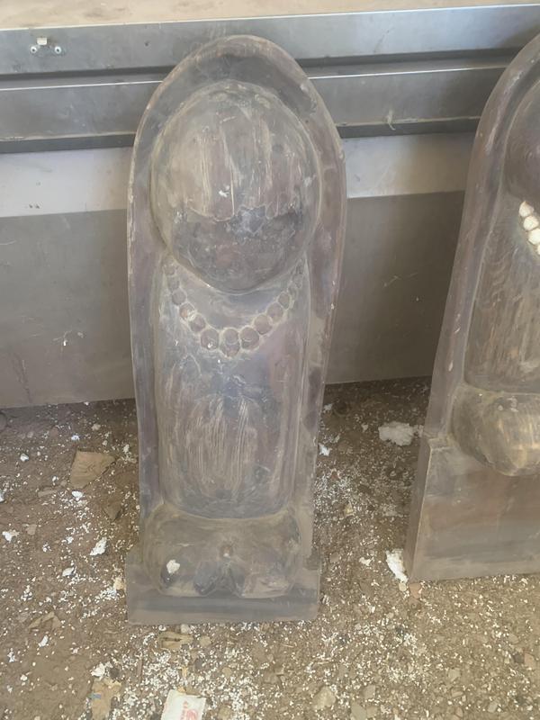 古玩雜項木雕人物圖騰拍賣,當(dāng)前價格3500元