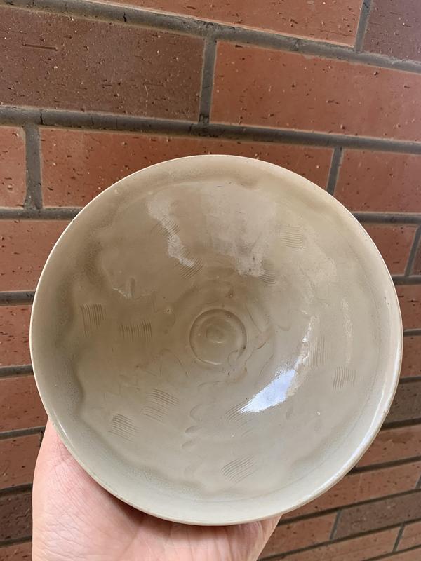 古玩陶瓷青白釉篦劃云氣紋斗笠碗拍賣，當(dāng)前價(jià)格1800元