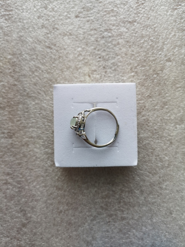 古玩玉器戒指拍賣,當前價格150元
