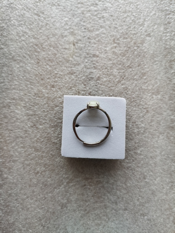 古玩玉器戒指拍賣,當(dāng)前價格150元