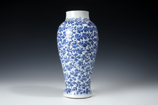 古玩陶瓷清康熙·青花缠枝花卉纹鸡腿瓶拍卖，当前价格4224元