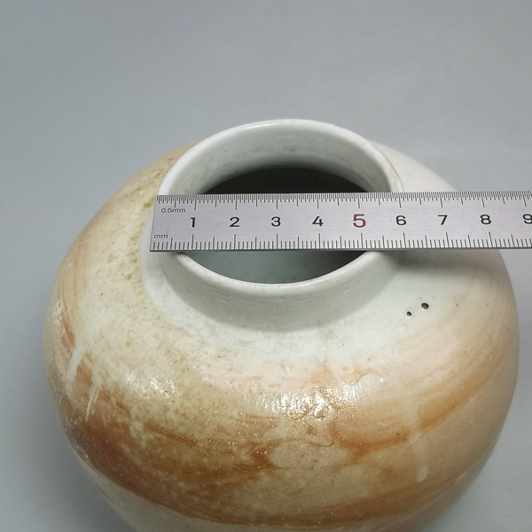 古玩陶瓷清代白釉罐拍賣，當(dāng)前價(jià)格1300元