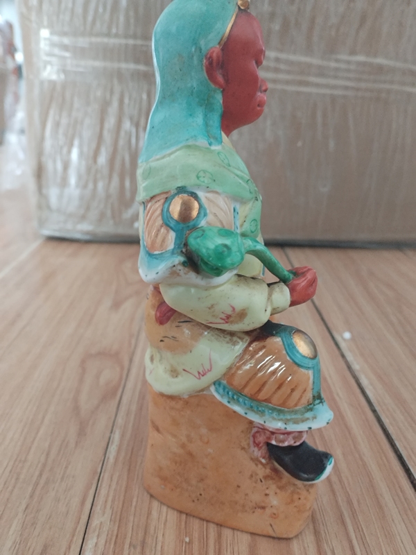 古玩陶瓷文財神像彩瓷瓷塑拍賣,當前價格999元