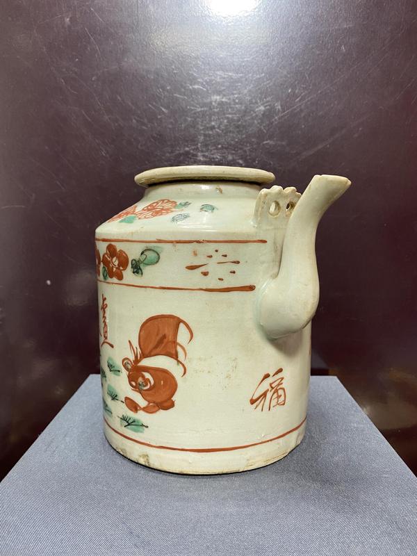 古玩陶瓷清,紅綠彩提梁壺拍賣,當(dāng)前價(jià)格2360元