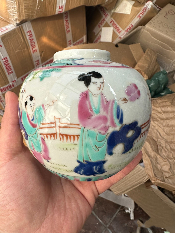 古玩陶瓷【已實物鑒定】一口價 全美品珍稀品種民國粉彩料彩三娘教子龍紋罐拍賣，當前價格888元