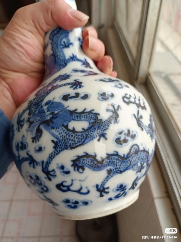 古玩陶瓷清晚期青花云龍趕珠紋蓋瓶拍賣,當(dāng)前價(jià)格8000元