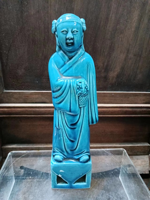 古玩陶瓷孔雀藍何仙姑瓷塑拍賣,當前價格2200元