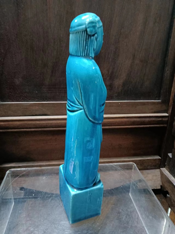 古玩陶瓷孔雀藍何仙姑瓷塑拍賣,當前價格2200元