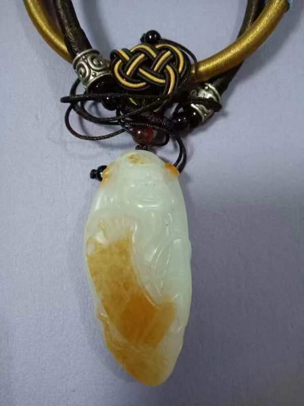 古玩玉器和田籽料帶皮財(cái)神拍賣,當(dāng)前價(jià)格140000元