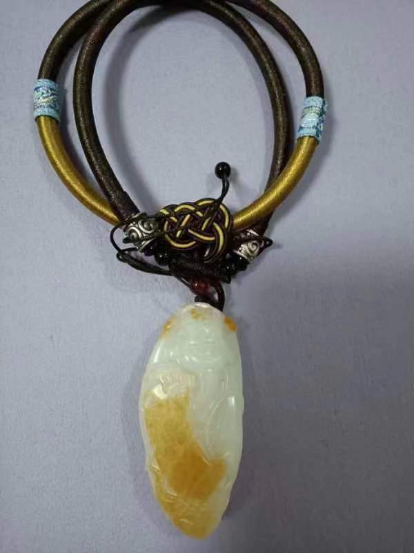 古玩玉器和田籽料帶皮財(cái)神拍賣,當(dāng)前價(jià)格140000元