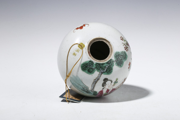 古玩陶瓷清中·粉彩仕女教子图小罐拍卖，当前价格4732元