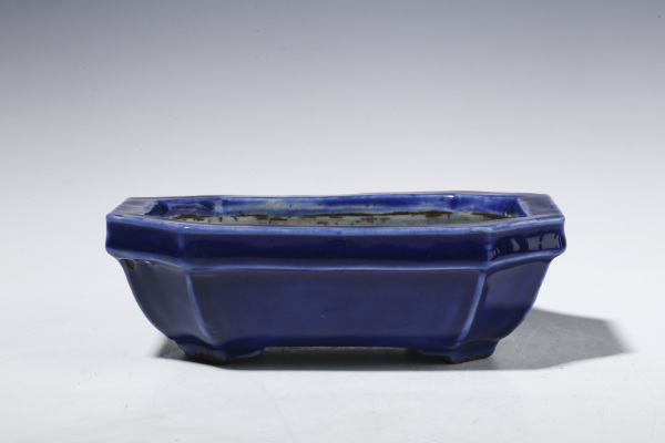 古玩陶瓷晚清·蓝釉折角水仙盆拍卖，当前价格2736元