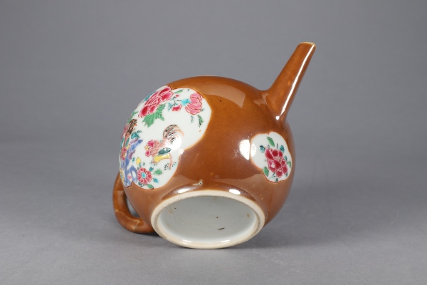 古玩陶瓷雍正	清早期 紫金釉开窗官上加官花卉纹茶壶拍卖，当前价格6336元