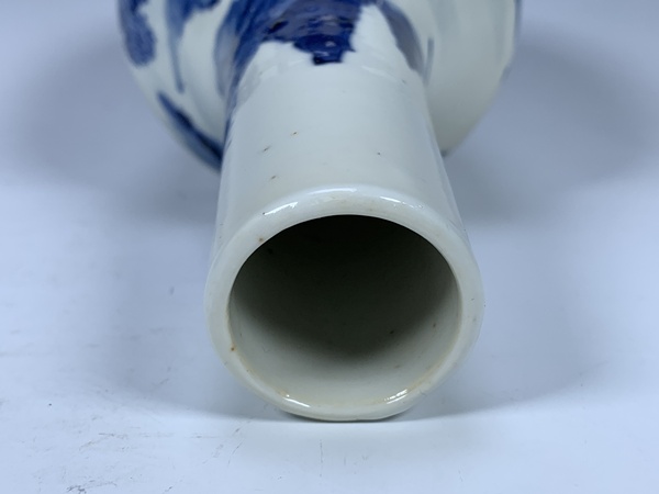 古玩陶瓷晚清·青花山水人物故事纹天球瓶拍卖，当前价格3000元