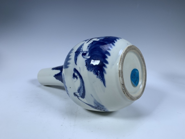 古玩陶瓷晚清·青花山水人物故事纹天球瓶拍卖，当前价格3000元