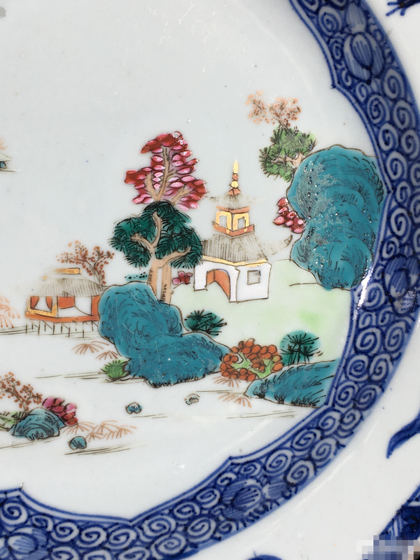 古玩陶瓷【同等中的極品】乾隆粉彩山水風(fēng)景亭臺樓閣紋飾花口大盤拍賣,當(dāng)前價格888元