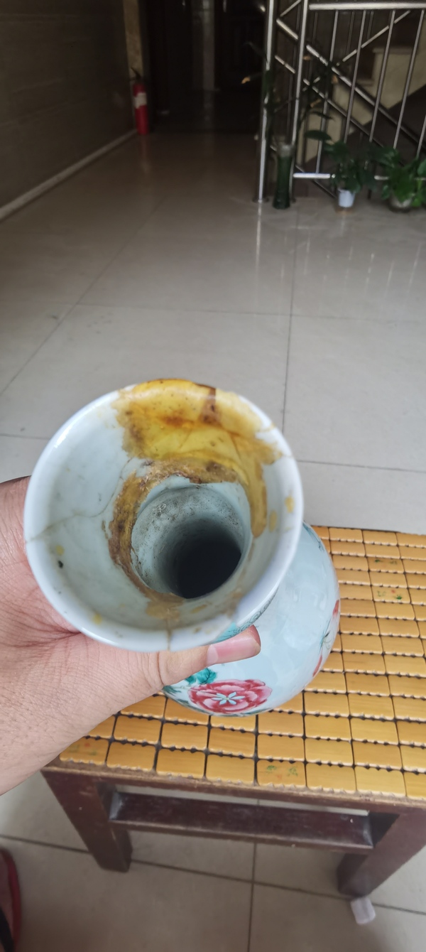 古玩陶瓷中晚期粉彩蒜頭瓶拍賣，當前價格6800元