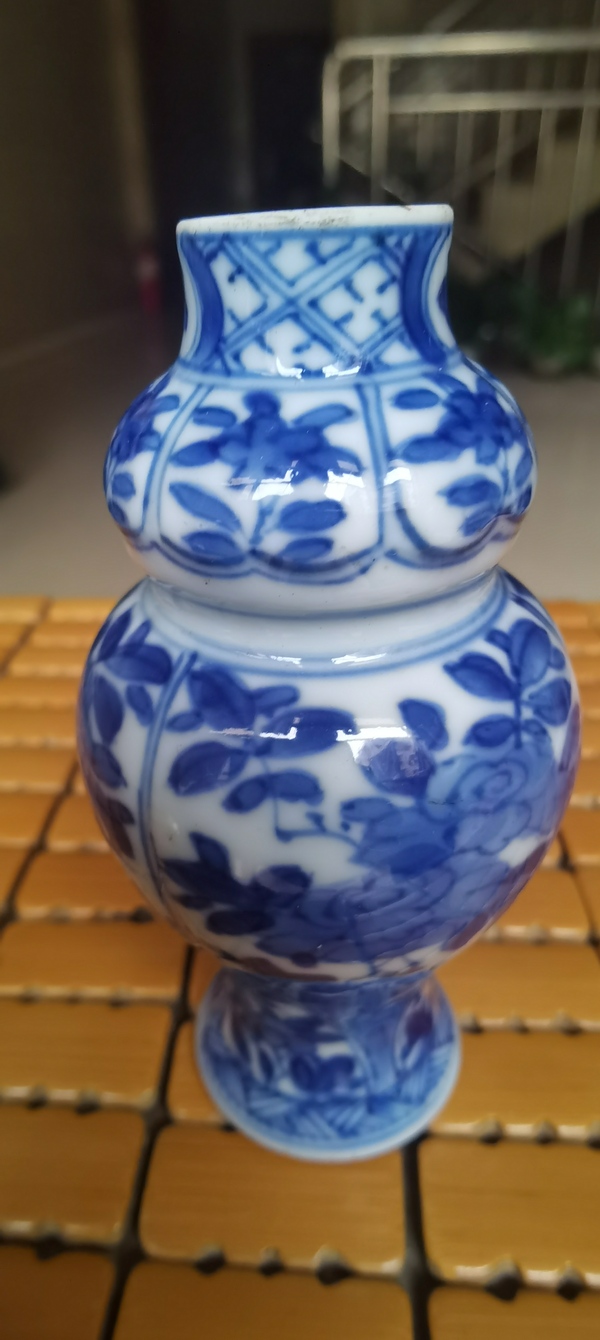 古玩陶瓷康熙青花纏枝蓮瓶拍賣,當(dāng)前價(jià)格6800元