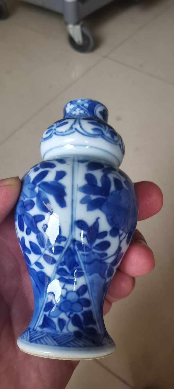 古玩陶瓷康熙青花纏枝蓮瓶拍賣,當(dāng)前價(jià)格6800元