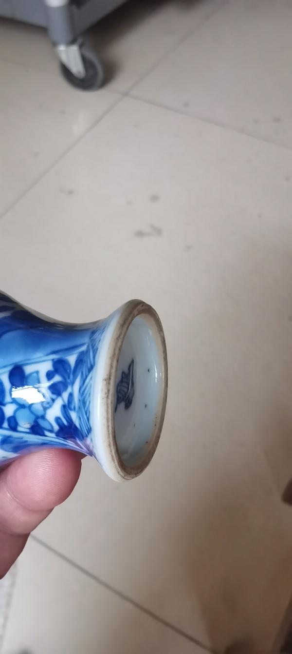 古玩陶瓷康熙青花纏枝蓮瓶拍賣,當(dāng)前價(jià)格6800元